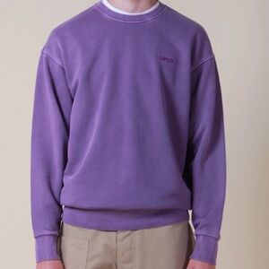 LEVIS MV RELAXED CREW LOGANBERRY